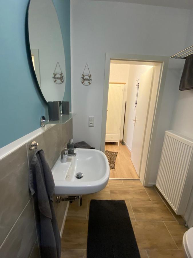 Appartement 1 mit Küche und neuem Bad, frisch saniert Friedrichskoog Exterior foto