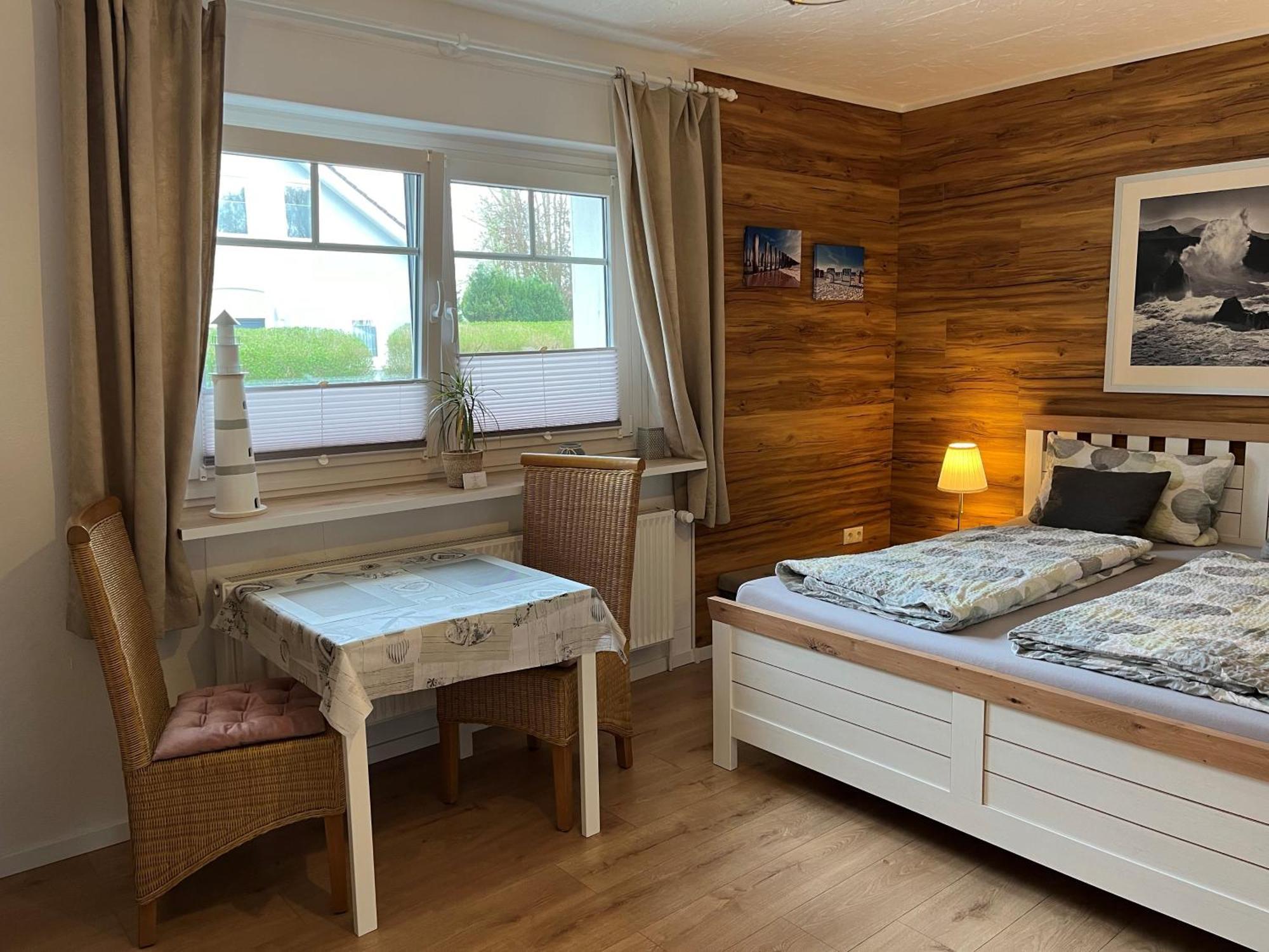 Appartement 1 mit Küche und neuem Bad, frisch saniert Friedrichskoog Exterior foto